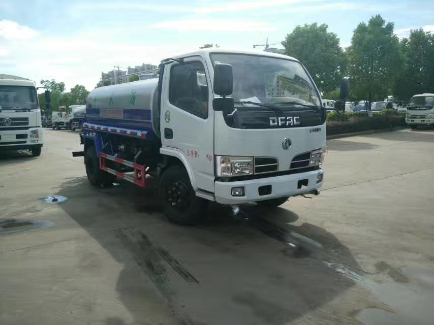 東風福瑞卡5噸灑水車圖片 東風福瑞卡5噸灑水車圖片