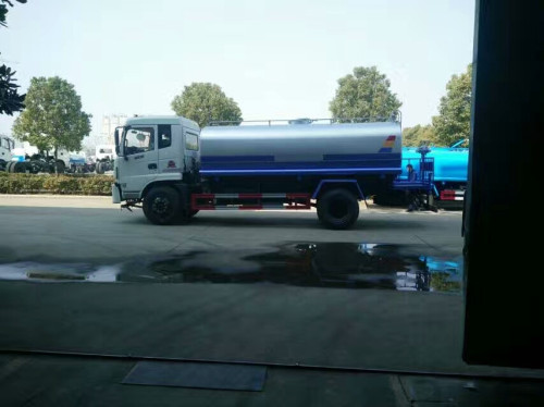 12噸東風(fēng)御虎灑水車價(jià)格 12噸東風(fēng)御虎灑水車價(jià)格