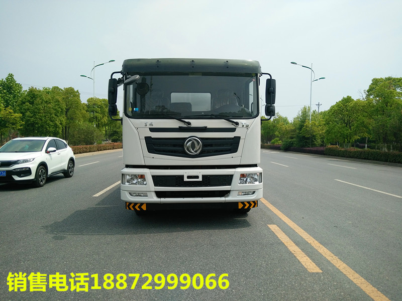 東風12噸灑水車 東風12噸灑水車