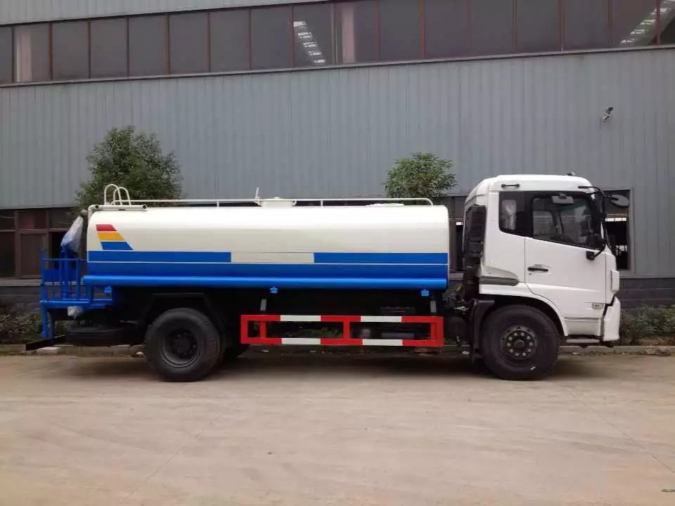 東風灑水車 東風灑水車