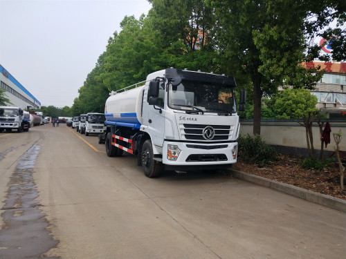 程力灑水車廠家,提醒什么樣的環衛灑水車才符合高質量要求 程力灑水車廠家,提醒什么樣的環衛灑水車才符合高質量要求
