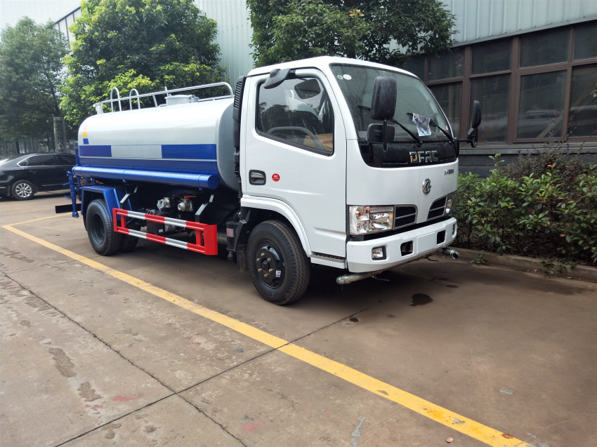 專用灑水車 專用灑水車