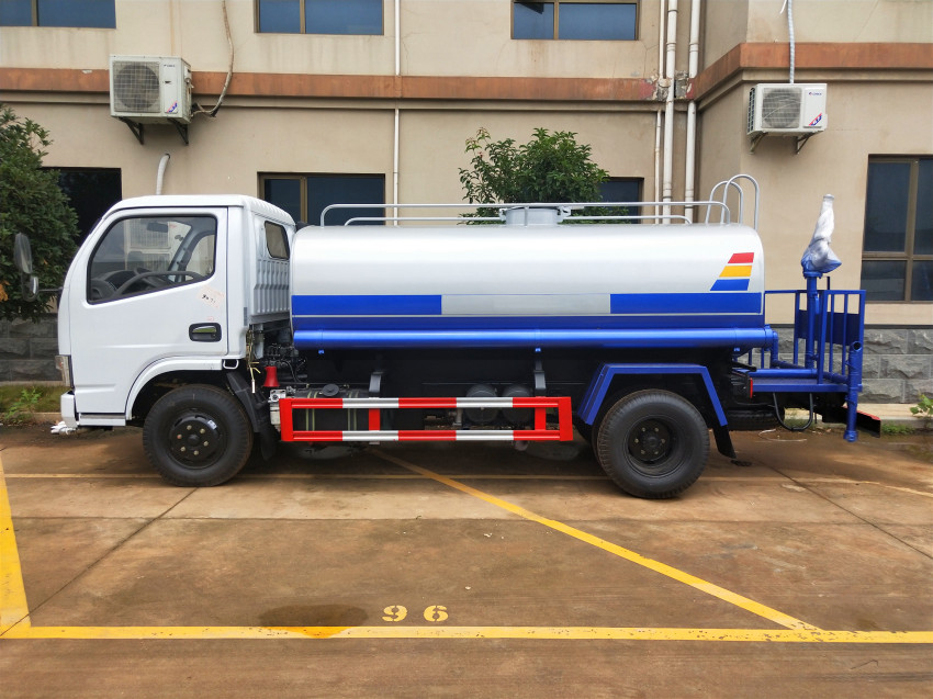 程力灑水車生產廠家 程力灑水車生產廠家