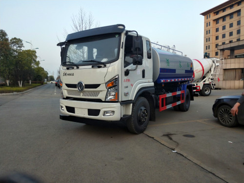 霧炮車-水罐車-綠化灑水車-環衛垃圾車價格-程力集團 霧炮車-水罐車-綠化灑水車-環衛垃圾車價格-程力集團