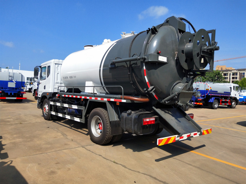 東風D9國六吸污車等4項發明填補國內空白-湖北程力 東風D9國六吸污車等4項發明填補國內空白-湖北程力