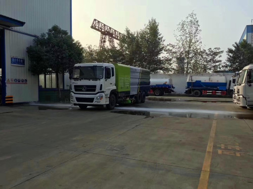 東風(fēng)超大型洗掃車-東風(fēng)大型洗掃車價格報價-湖北程力 東風(fēng)超大型洗掃車-東風(fēng)大型洗掃車價格報價-湖北程力