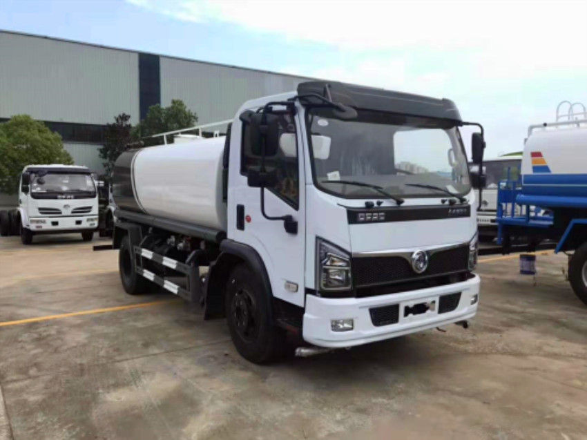 工地灑水車-工地灑水車價(jià)格報(bào)價(jià)-湖北程力集團(tuán)銷售總部 工地灑水車-工地灑水車價(jià)格報(bào)價(jià)-湖北程力集團(tuán)銷售總部