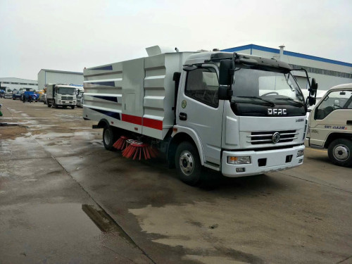 掃路車在狹窄道路上會車怎么辦-湖北程力洗掃車廠家銷售 掃路車在狹窄道路上會車怎么辦-湖北程力洗掃車廠家銷售