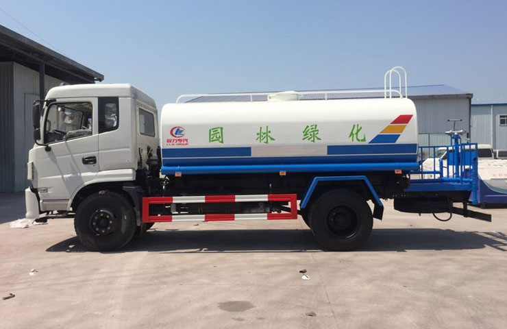 灑水車為何粘貼反光條-湖北程力灑水車廠家直銷 灑水車為何粘貼反光條-湖北程力灑水車廠家直銷