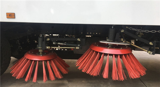 清掃車的日常維護 清掃車的日常維護