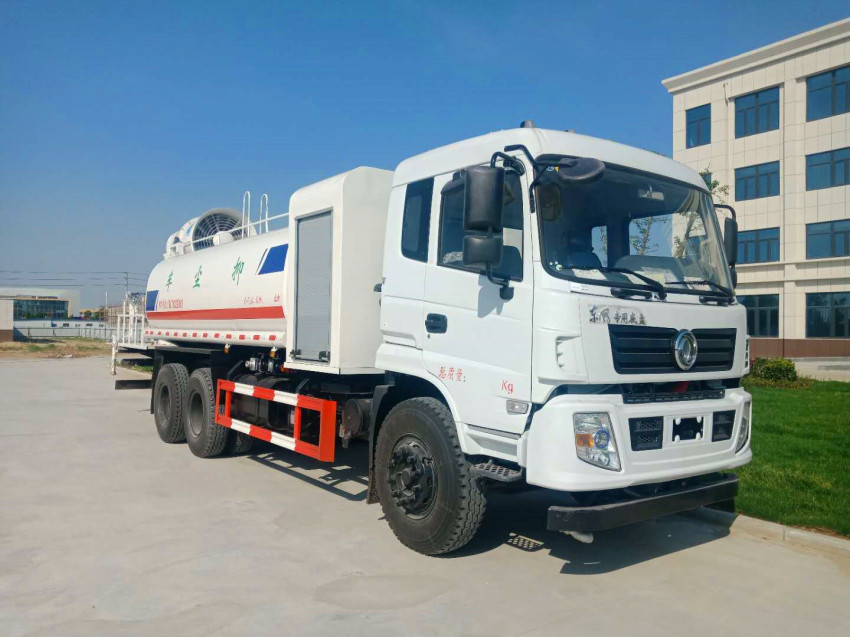 80米東風霧炮車 80米東風霧炮車