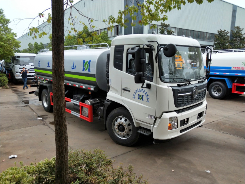 出售5方8方灑水車 江淮灑水車 東風小霸王灑水車 福田奧鈴灑水車 出售5方8方灑水車 江淮灑水車 東風小霸王灑水車 福田奧鈴灑水車