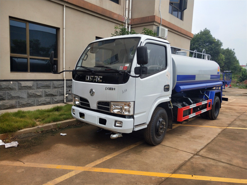 東風灑水車廠家,東風福瑞卡5噸灑水車現(xiàn)車出售 東風灑水車廠家,東風福瑞卡5噸灑水車現(xiàn)車出售