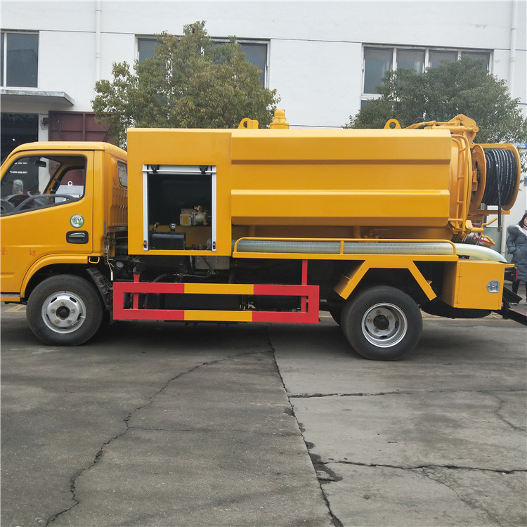 東風(fēng)5方吸污車-5方吸污車價格報價-湖北程力 東風(fēng)5方吸污車-5方吸污車價格報價-湖北程力