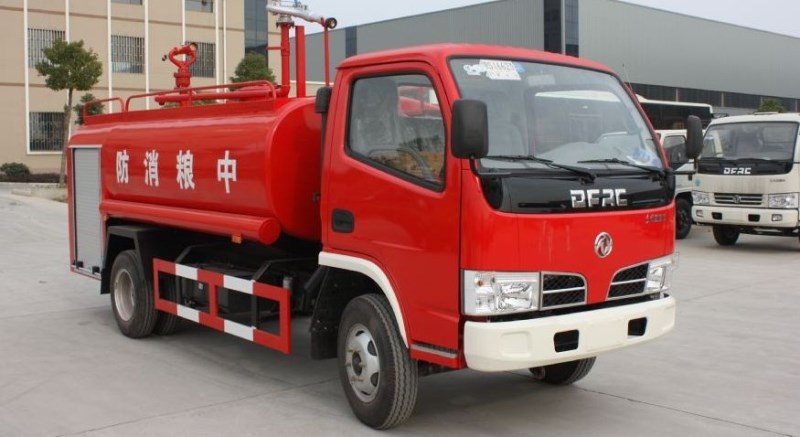 5噸消防灑水車用東風(fēng)單橋改裝經(jīng)濟實用 5噸消防灑水車用東風(fēng)單橋改裝經(jīng)濟實用