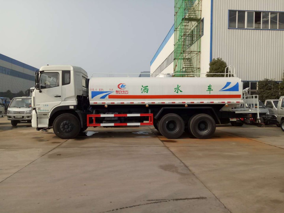 20立方灑水車多少錢?哪里有賣20噸灑水車的廠家 20立方灑水車多少錢?哪里有賣20噸灑水車的廠家