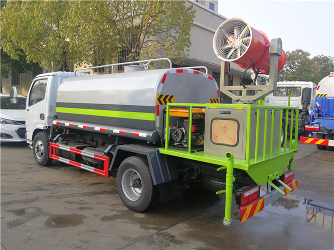 C照駕駛4.5方東風多利卡/抑塵車價格/綠化灑水車 C照駕駛4.5方東風多利卡/抑塵車價格/綠化灑水車