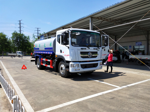 東風12噸園林綠化灑水車-東風D9-12噸灑水車廠家直銷 東風12噸園林綠化灑水車-東風D9-12噸灑水車廠家直銷