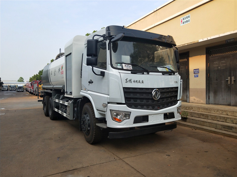 東風后雙橋噴霧抑塵車,罐體15-18噸,風機80-90米 東風后雙橋噴霧抑塵車,罐體15-18噸,風機80-90米