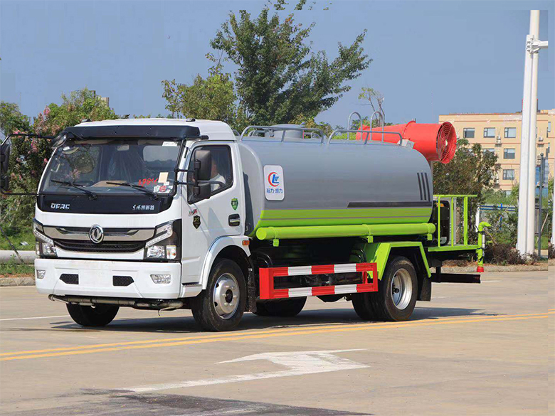 國六5噸灑水車 東風小多利卡綠化噴灑車現(xiàn)車供應 國六5噸灑水車 東風小多利卡綠化噴灑車現(xiàn)車供應