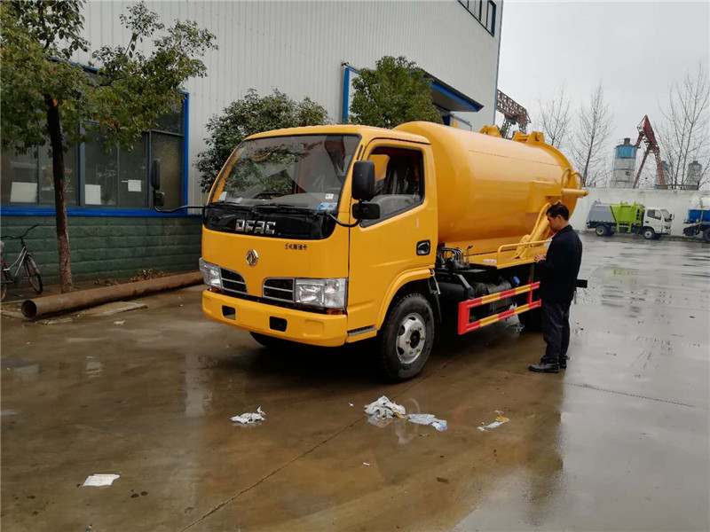 東風多利卡/凱普特高壓清洗吸污車-藍牌清洗吸污車 東風多利卡/凱普特高壓清洗吸污車-藍牌清洗吸污車