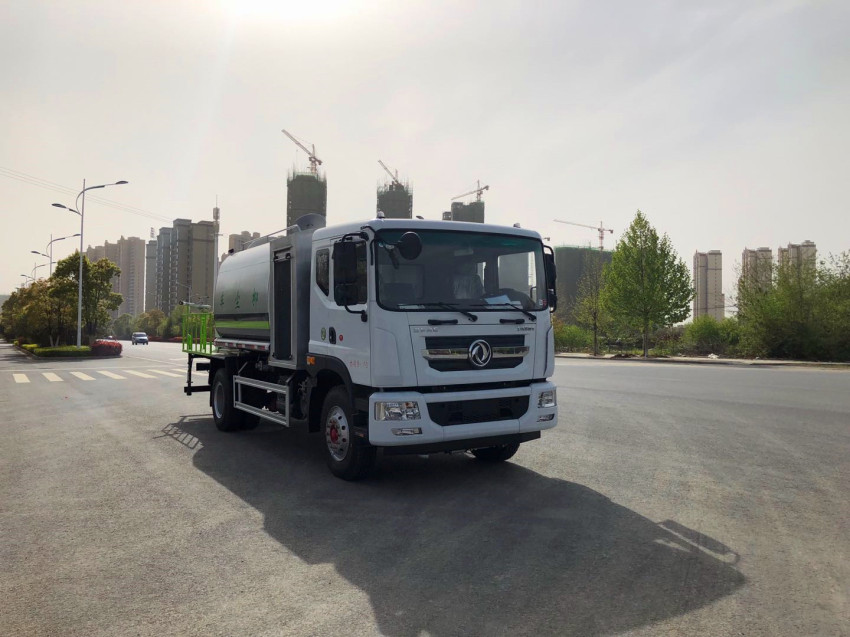 東風多利卡D9抑塵車-霧炮灑水車全程遙控操作-湖北程力 東風多利卡D9抑塵車-霧炮灑水車全程遙控操作-湖北程力