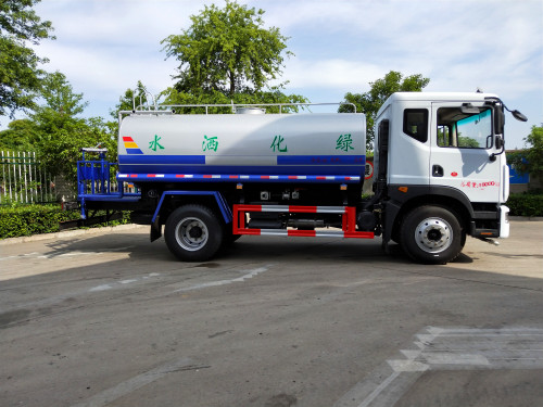 程力威牌CLW5181GSSD6型灑水車 程力威牌CLW5181GSSD6型灑水車