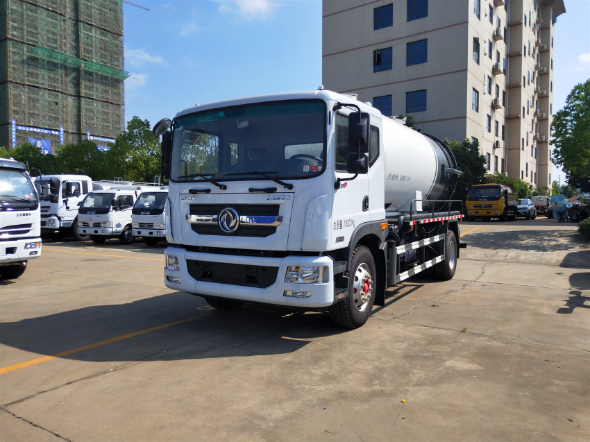 國六東風D9吸污車,吸污車容積10-12方-程力集團 國六東風D9吸污車,吸污車容積10-12方-程力集團