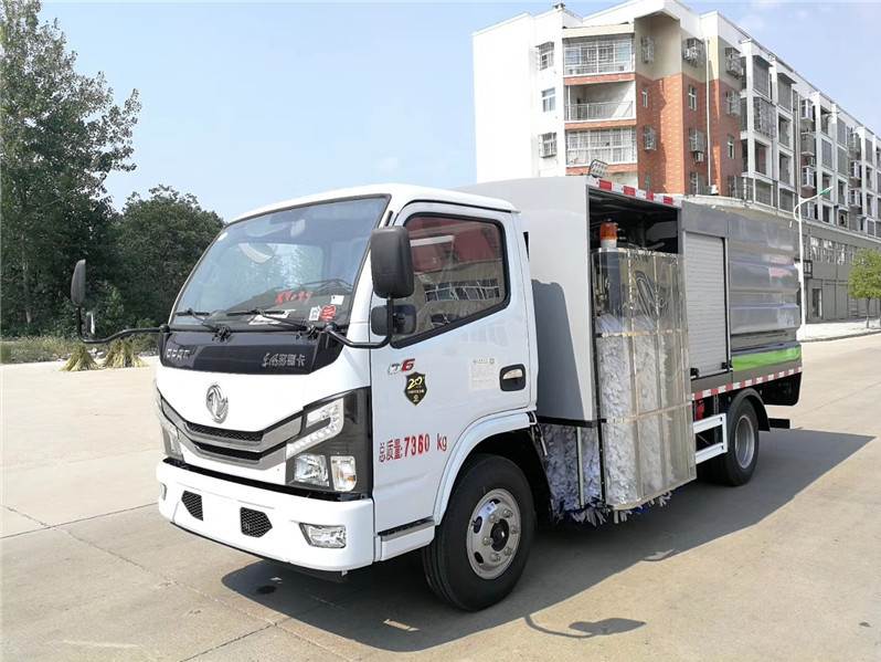 護欄清洗車銷售電話 一個電話 服務到家-湖北程力道路洗掃車廠家直銷 護欄清洗車銷售電話 一個電話 服務到家-湖北程力道路洗掃車廠家直銷