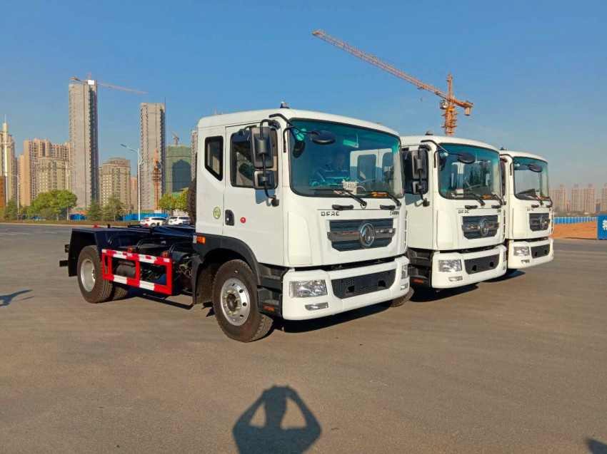 勾臂式垃圾車-廂可卸式垃圾車使用說明及工作原理-程力垃圾車生產廠家 勾臂式垃圾車-廂可卸式垃圾車使用說明及工作原理-程力垃圾車生產廠家