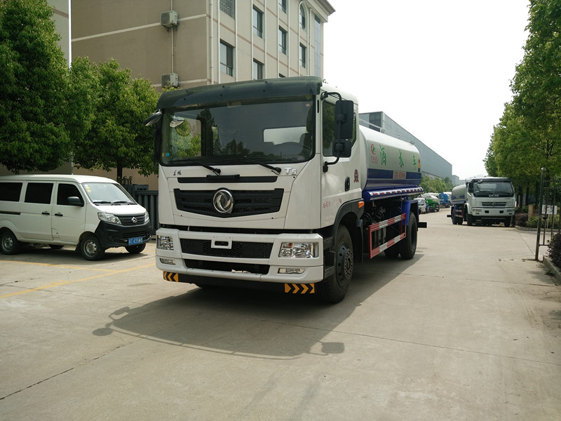 14噸灑水車-灑水車下線發(fā)往河南鄭州-鄭州灑水車廠家直銷 14噸灑水車-灑水車下線發(fā)往河南鄭州-鄭州灑水車廠家直銷