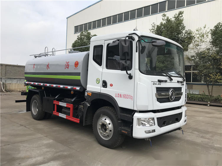 新款東風(fēng)大多利卡D9灑水車廠家直銷 質(zhì)量好價(jià)格便宜 新款東風(fēng)大多利卡D9灑水車廠家直銷 質(zhì)量好價(jià)格便宜