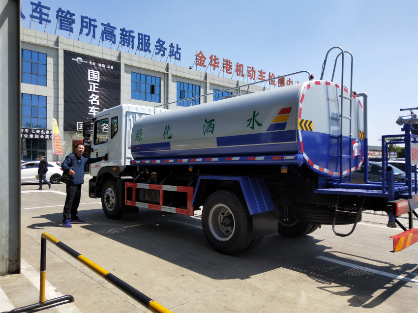 多功能15方灑水車(chē)-多功能15方灑水車(chē)價(jià)格-多功能15方灑水車(chē)廠家銷(xiāo)售 多功能15方灑水車(chē)-多功能15方灑水車(chē)價(jià)格-多功能15方灑水車(chē)廠家銷(xiāo)售