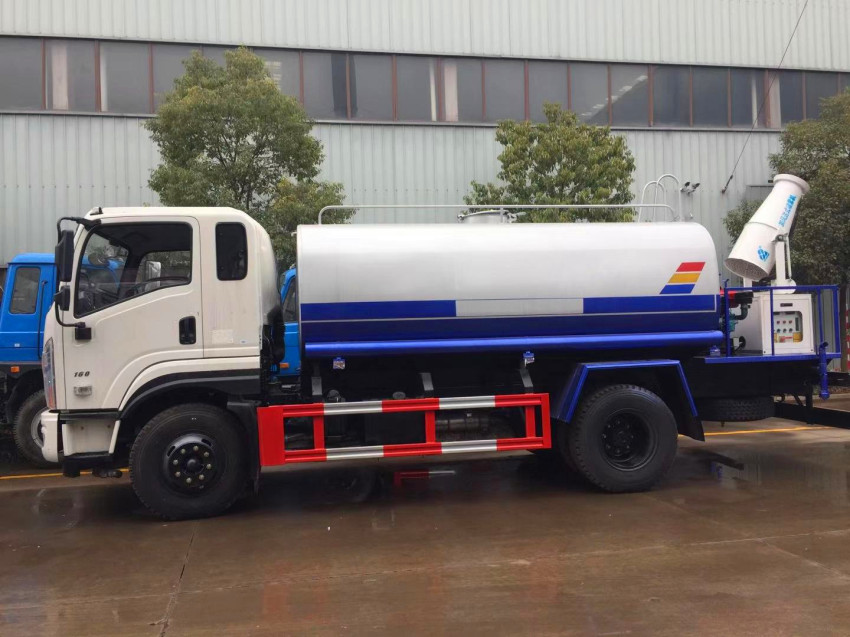 十方灑水車 十方灑水車