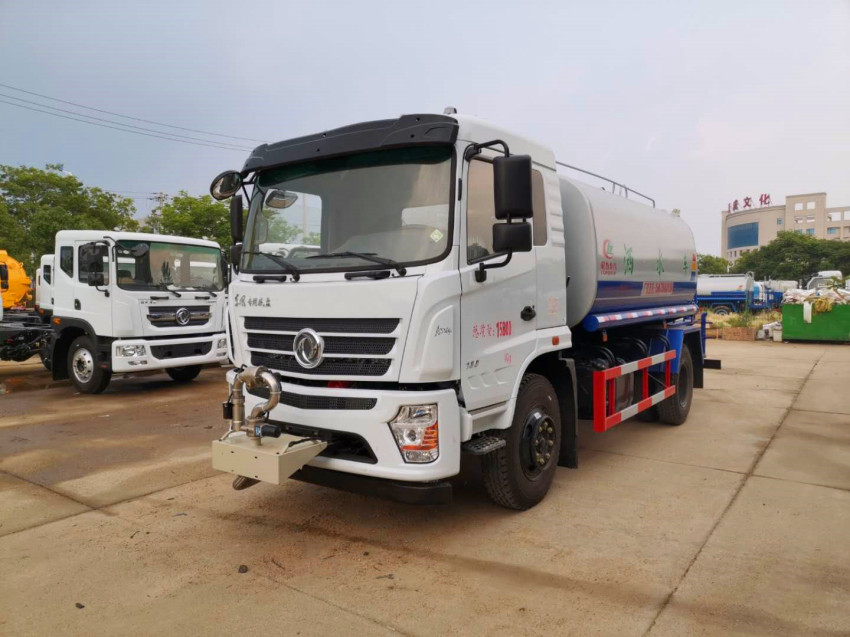 東風專底12噸灑水車-灑水車即將前往江西樟樹用于工地灑水 東風專底12噸灑水車-灑水車即將前往江西樟樹用于工地灑水