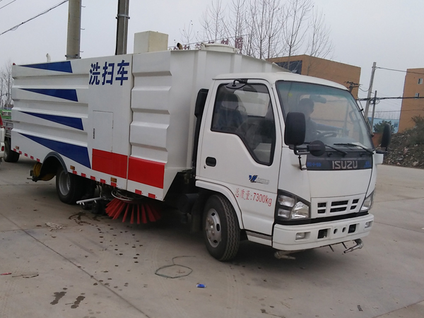 五十鈴道路清掃車-5噸道路清掃車廠家直銷-程力掃路車生產廠家 五十鈴道路清掃車-5噸道路清掃車廠家直銷-程力掃路車生產廠家