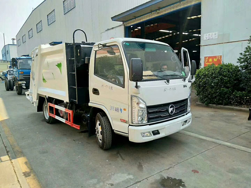 藍牌壓縮垃圾車廠家價格 -凱馬藍牌壓縮垃圾車廠家直銷 藍牌壓縮垃圾車廠家價格 -凱馬藍牌壓縮垃圾車廠家直銷