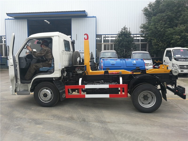 勾臂垃圾車-勾臂車及垃圾箱定制-垃圾車生產廠家 勾臂垃圾車-勾臂車及垃圾箱定制-垃圾車生產廠家