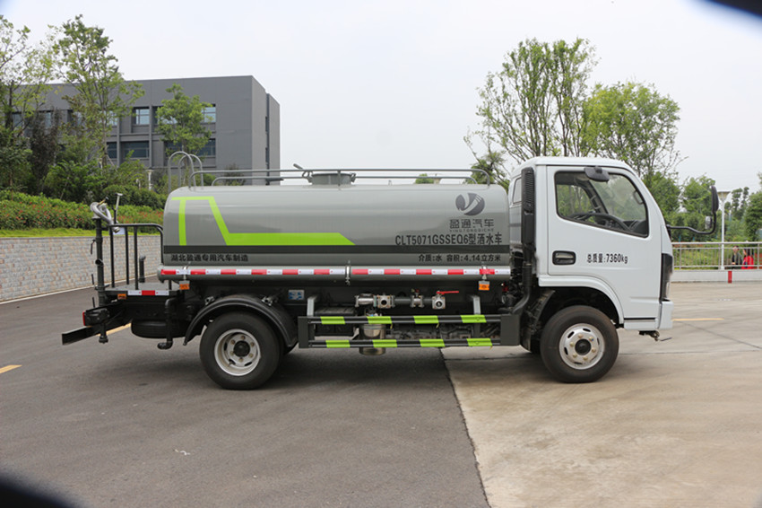 5噸灑水車 5噸灑水車