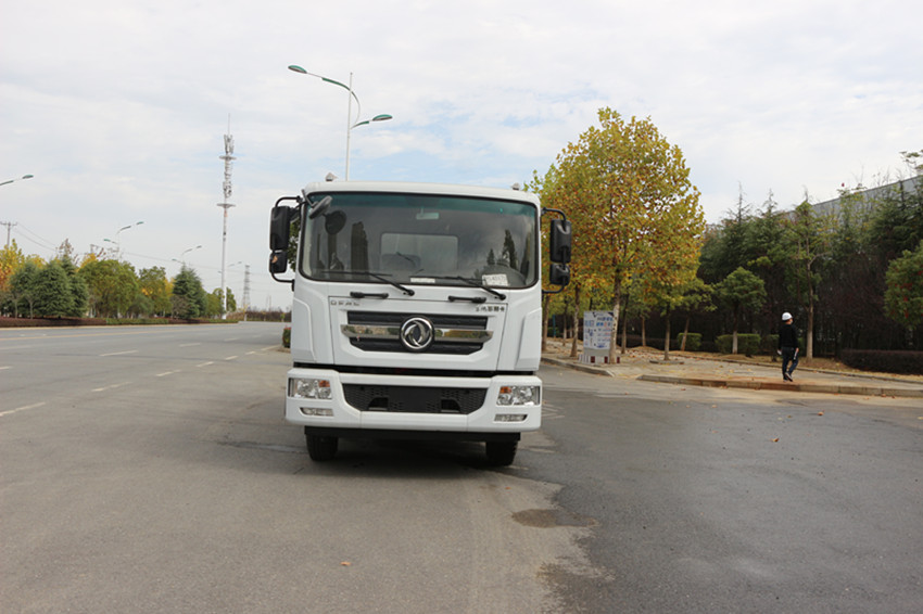 15噸灑水車 15噸灑水車