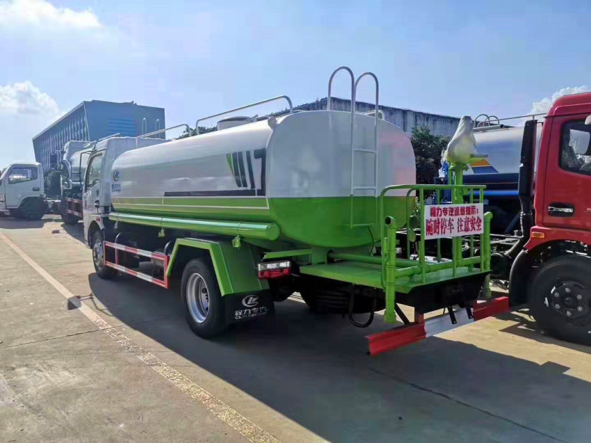 東風(fēng)8噸灑水車-8噸灑水車-國六東風(fēng)福瑞卡8噸灑水車廠家銷售-湖北程力 東風(fēng)8噸灑水車-8噸灑水車-國六東風(fēng)福瑞卡8噸灑水車廠家銷售-湖北程力