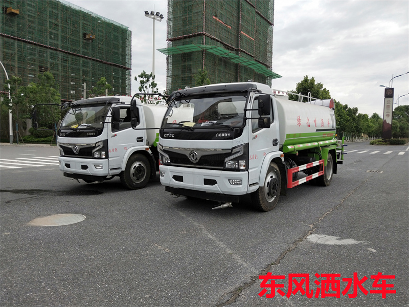 冬天防治霧霾,價(jià)值近百萬的霧炮車出來工作-程力霧炮車廠家直銷 冬天防治霧霾,價(jià)值近百萬的霧炮車出來工作-程力霧炮車廠家直銷