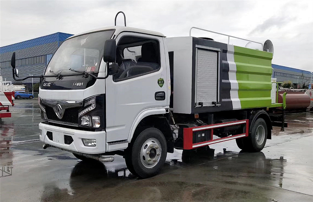 東風小多利卡5方霧炮車-灑水車用于工廠灑水降塵 東風小多利卡5方霧炮車-灑水車用于工廠灑水降塵