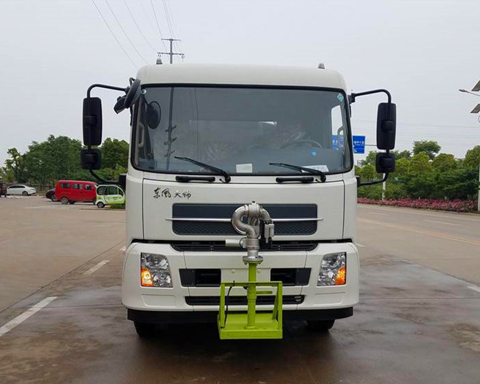 平頂山80米霧炮車 10方抑塵車 一輛也是批發價 平頂山80米霧炮車 10方抑塵車 一輛也是批發價