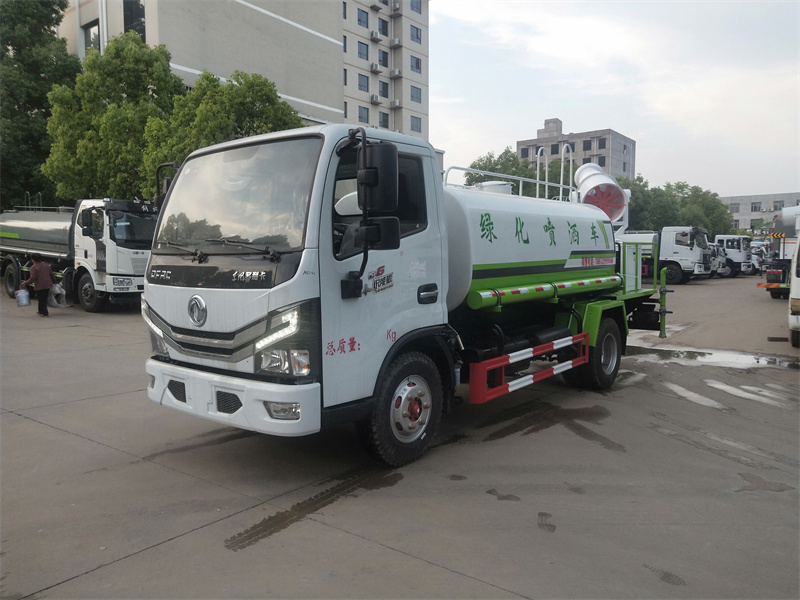 5噸灑水車(chē) 5噸灑水車(chē)