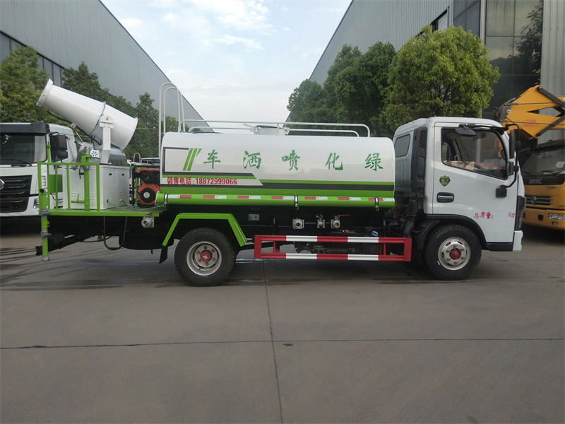 5噸灑水車(chē) 5噸灑水車(chē)