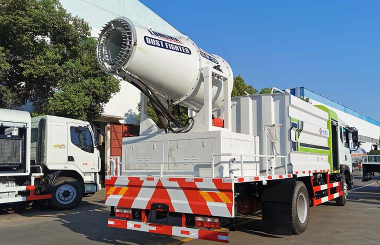 東風D9霧炮車 東風D9霧炮車