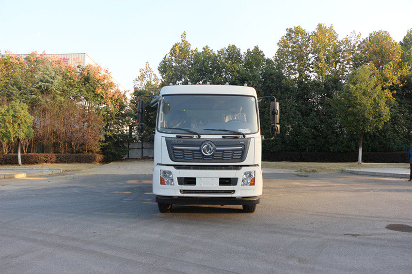 東風(fēng)天錦大型霧炮車 東風(fēng)天錦大型霧炮車