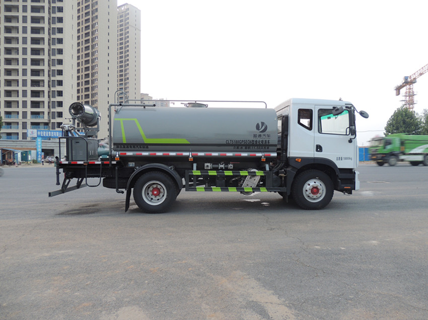 京牌灑水車(chē) 京牌灑水車(chē)