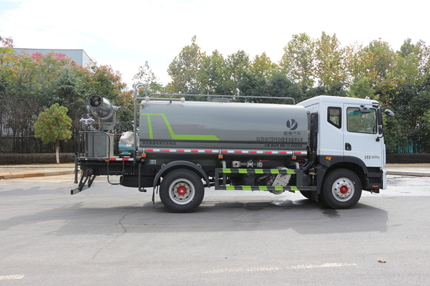 京牌灑水車(chē) 京牌灑水車(chē)